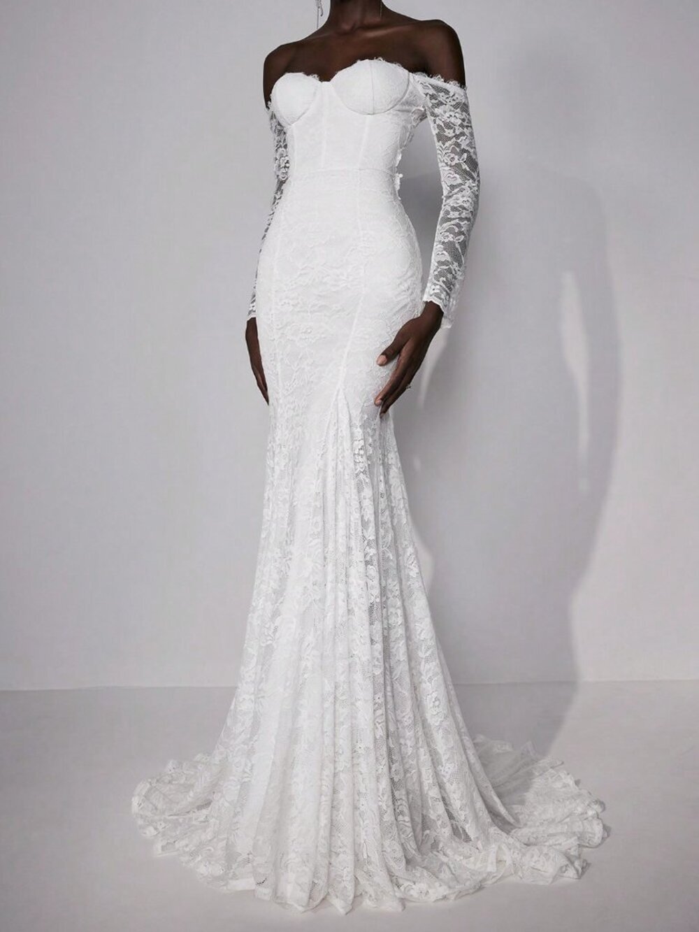 White Elegant Formal Women's Mermaid Off-Shoulder Lace Bridal Gown with Train